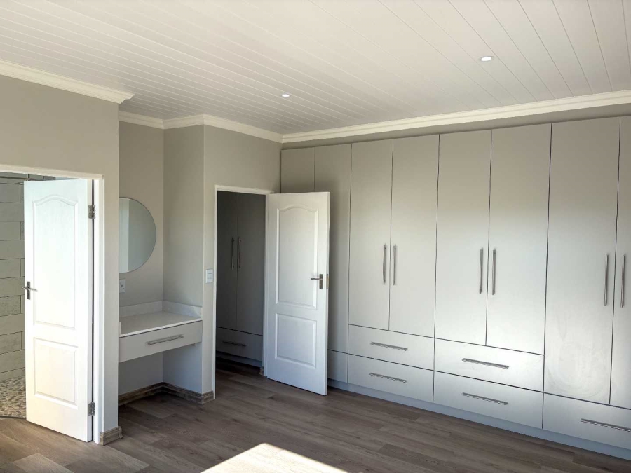 3 Bedroom Property for Sale in Stilbaai Wes Western Cape